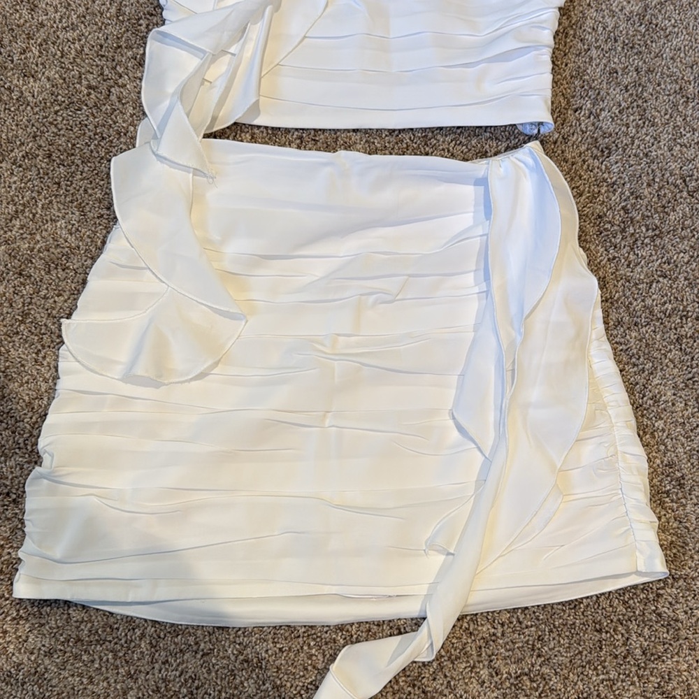Abercrombie & Fitch White Two-Piece Ruffle Dress Set - Picture 4 of 6